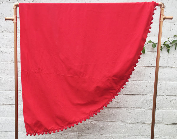 Vintage Round Pom Pom Table Cloth
