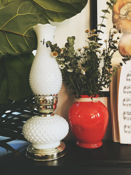 Vintage Milkglass Table Lamp